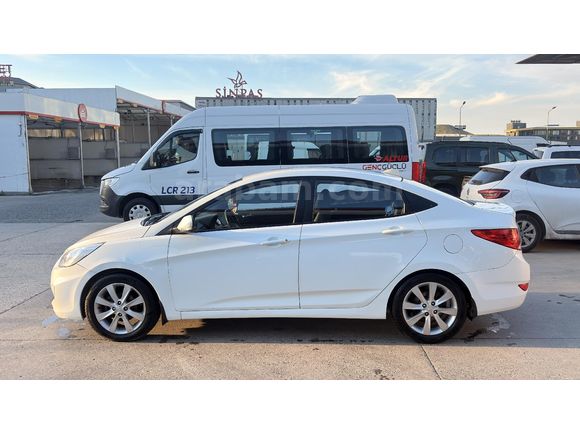 Sahibinden Hyundai Accent Blue 1.6 CRDI Prime 2014 Model