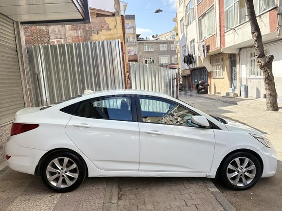 Sahibinden Hyundai Accent Blue 1.6 CRDI Prime 2014 Model