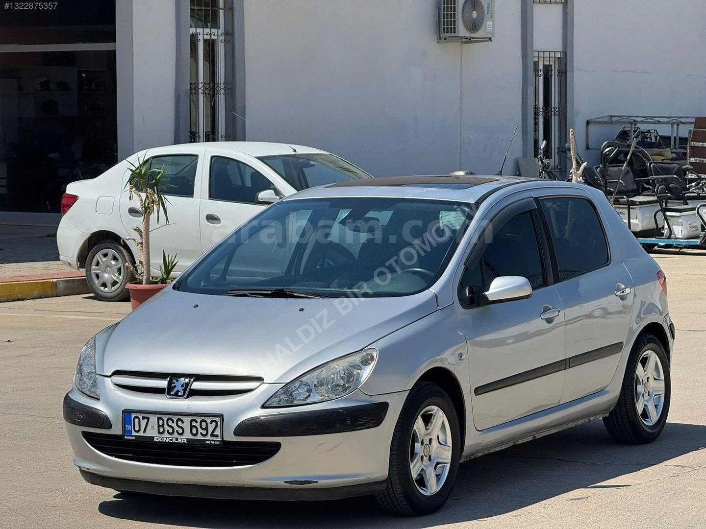 Galeriden Peugeot 307 1.6 XT 2003 Model Antalya 246.000 km Gri 1