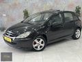 2005 MODEL//1.6 XT SUNROOF//165.000KM