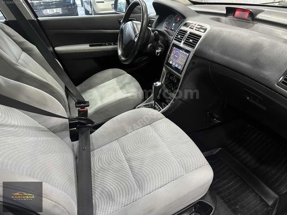 2005 MODEL//1.6 XT SUNROOF//165.000KM