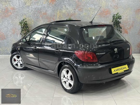 2005 MODEL//1.6 XT SUNROOF//165.000KM