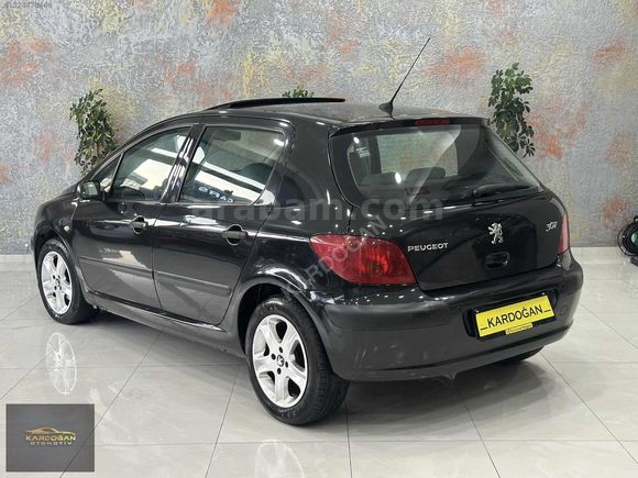 2005 MODEL//1.6 XT SUNROOF//165.000KM