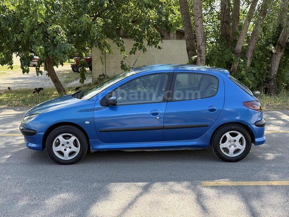 SBS GARAGE'DEN 2004 PEJO 206 1.4 LPGLİ KLİMA BUZ
