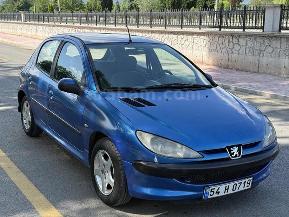 SBS GARAGE'DEN 2004 PEJO 206 1.4 LPGLİ KLİMA BUZ