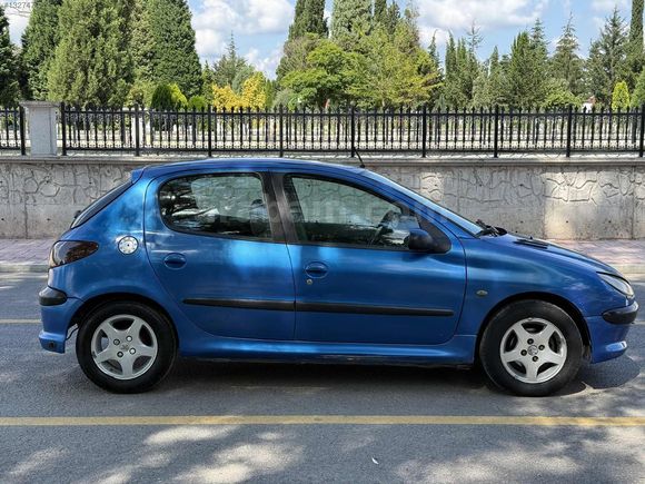 SBS GARAGE'DEN 2004 PEJO 206 1.4 LPGLİ KLİMA BUZ