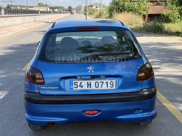SBS GARAGE'DEN 2004 PEJO 206 1.4 LPGLİ KLİMA BUZ