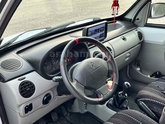 Galeriden Renault Kangoo 1.9 D RN 2003 Model Ankara