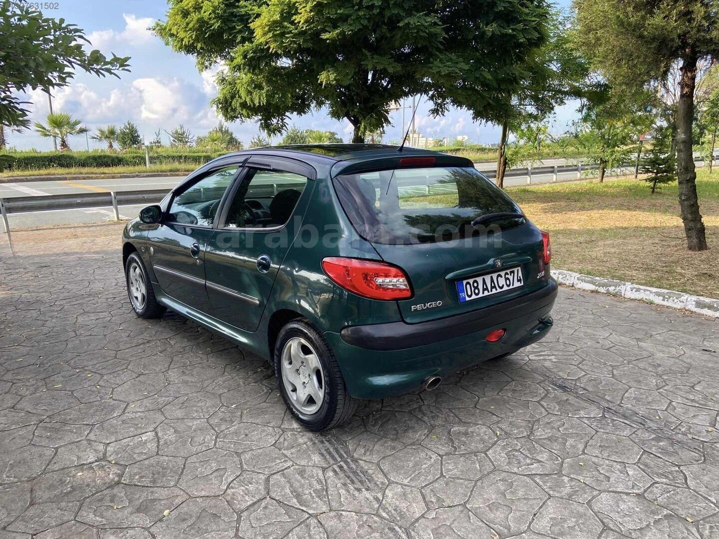 Galeriden Peugeot 206 1.4 Panoramic 2000 Model Artvin 290.000 km Yeşil 4