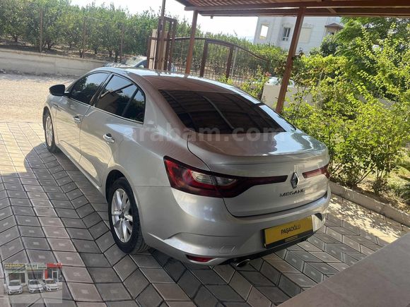 Megane Sedan 1.5 BluedCi Touch EDC KM 122 BİNDE