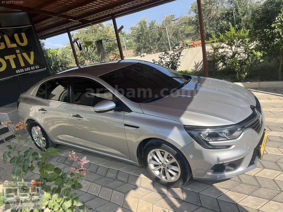 Megane Sedan 1.5 BluedCi Touch EDC KM 122 BİNDE