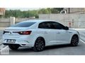 2020 MEGANE 1.5 BLUDCI TOUCH OTOMATİK İCON JANT TESLA CAM GİBİ