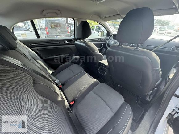 2019 TOUCH 1.5 BLUE DCI 115 LİK ELMAS JANT 124 BİNDE