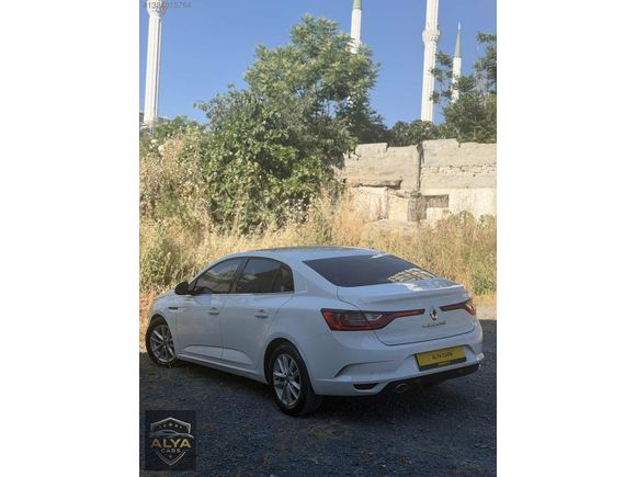 ALYA CARS'TAN 2019 MODEL RENAULT MEGANE