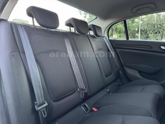 2020 MEGANE 4 1.5 BLUE DCI TOUCH OTOMATİK VİTES 143 BİN KM