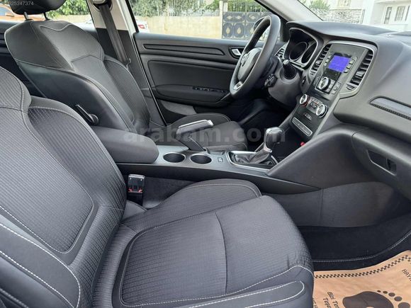 2020 MEGANE 4 1.5 BLUE DCI TOUCH OTOMATİK VİTES 143 BİN KM