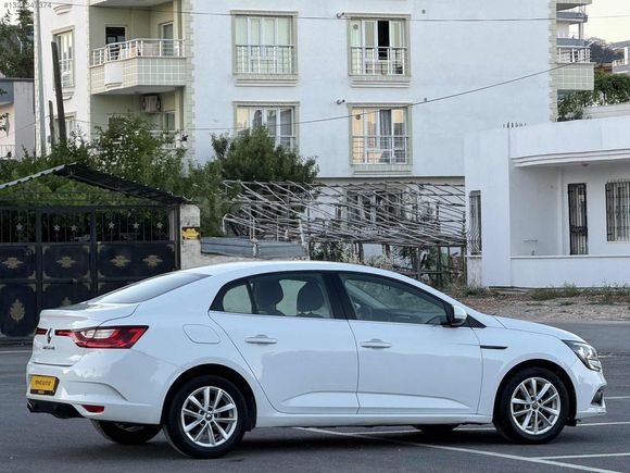2020 MEGANE 4 1.5 BLUE DCI TOUCH OTOMATİK VİTES 143 BİN KM