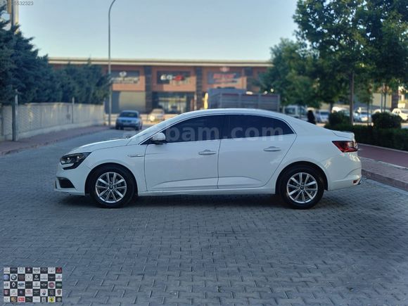 ERDEM AUTO'DAN HATASIZ AYARINDA DEĞİŞENSİZ MEGANE TOUCH