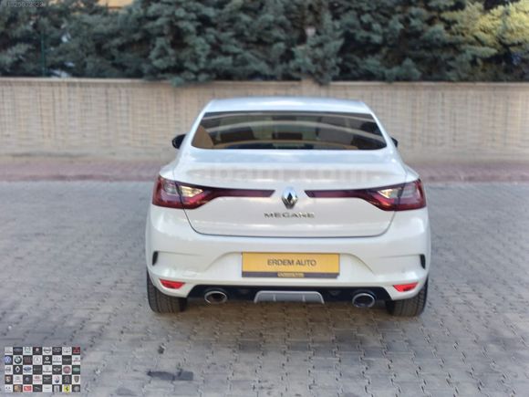 ERDEM AUTO'DAN HATASIZ AYARINDA DEĞİŞENSİZ MEGANE TOUCH