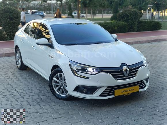 ERDEM AUTO'DAN HATASIZ AYARINDA DEĞİŞENSİZ MEGANE TOUCH