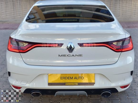 ERDEM AUTO'DAN HATASIZ AYARINDA DEĞİŞENSİZ MEGANE TOUCH