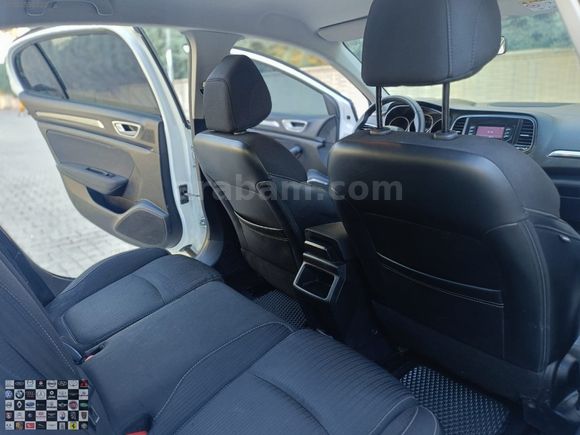 ERDEM AUTO'DAN HATASIZ AYARINDA DEĞİŞENSİZ MEGANE TOUCH