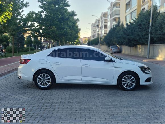 ERDEM AUTO'DAN HATASIZ AYARINDA DEĞİŞENSİZ MEGANE TOUCH