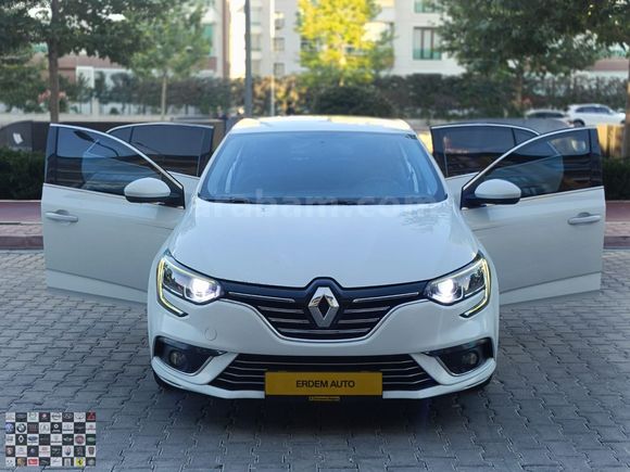 ERDEM AUTO'DAN HATASIZ AYARINDA DEĞİŞENSİZ MEGANE TOUCH
