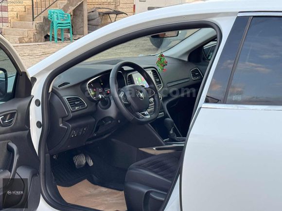 SÜRER AUTO'DAN | 2025 1.5 DCI GARANTİLİ HATASIZ BOYASIZ