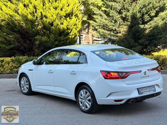 KURTARIR AUTO'DAN CAM GİBİ BAKIMLI 2020 1.5 DCI TOUCH MEGAN 4