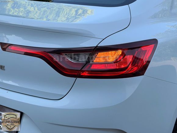 KURTARIR AUTO'DAN CAM GİBİ BAKIMLI 2020 1.5 DCI TOUCH MEGAN 4