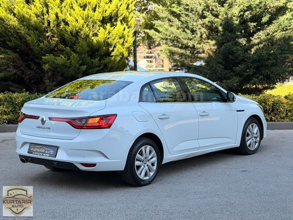 KURTARIR AUTO'DAN CAM GİBİ BAKIMLI 2020 1.5 DCI TOUCH MEGAN 4