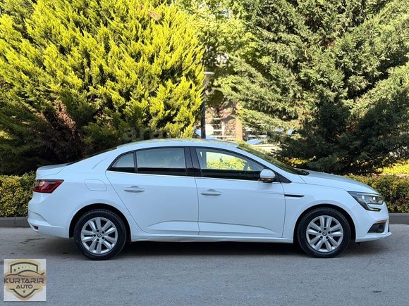 KURTARIR AUTO'DAN CAM GİBİ BAKIMLI 2020 1.5 DCI TOUCH MEGAN 4