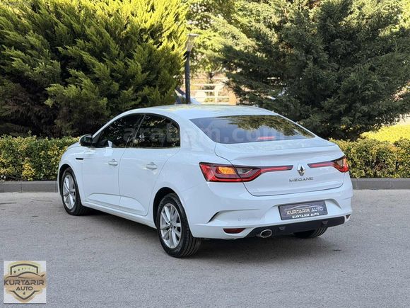 KURTARIR AUTO'DAN CAM GİBİ 2020 1.5 DCI TOUCH MEGAN 4