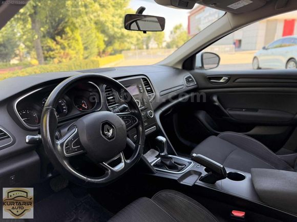 KURTARIR AUTO'DAN CAM GİBİ 2020 1.5 DCI TOUCH MEGAN 4