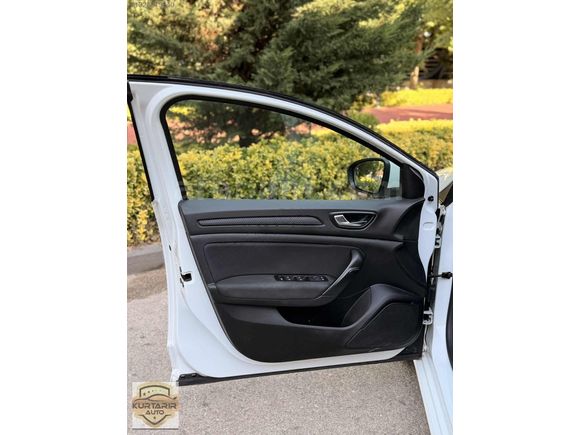 KURTARIR AUTO'DAN CAM GİBİ 2020 1.5 DCI TOUCH MEGAN 4