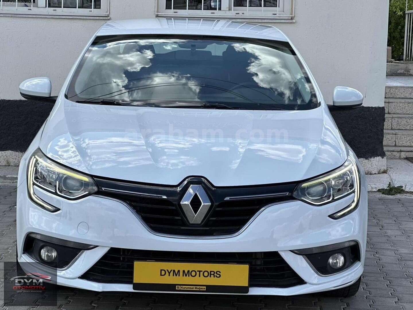 Galeriden Renault Megane 1.5 Blue DCI Touch 2020 Model Nevşehir 145.000 km Beyaz 2