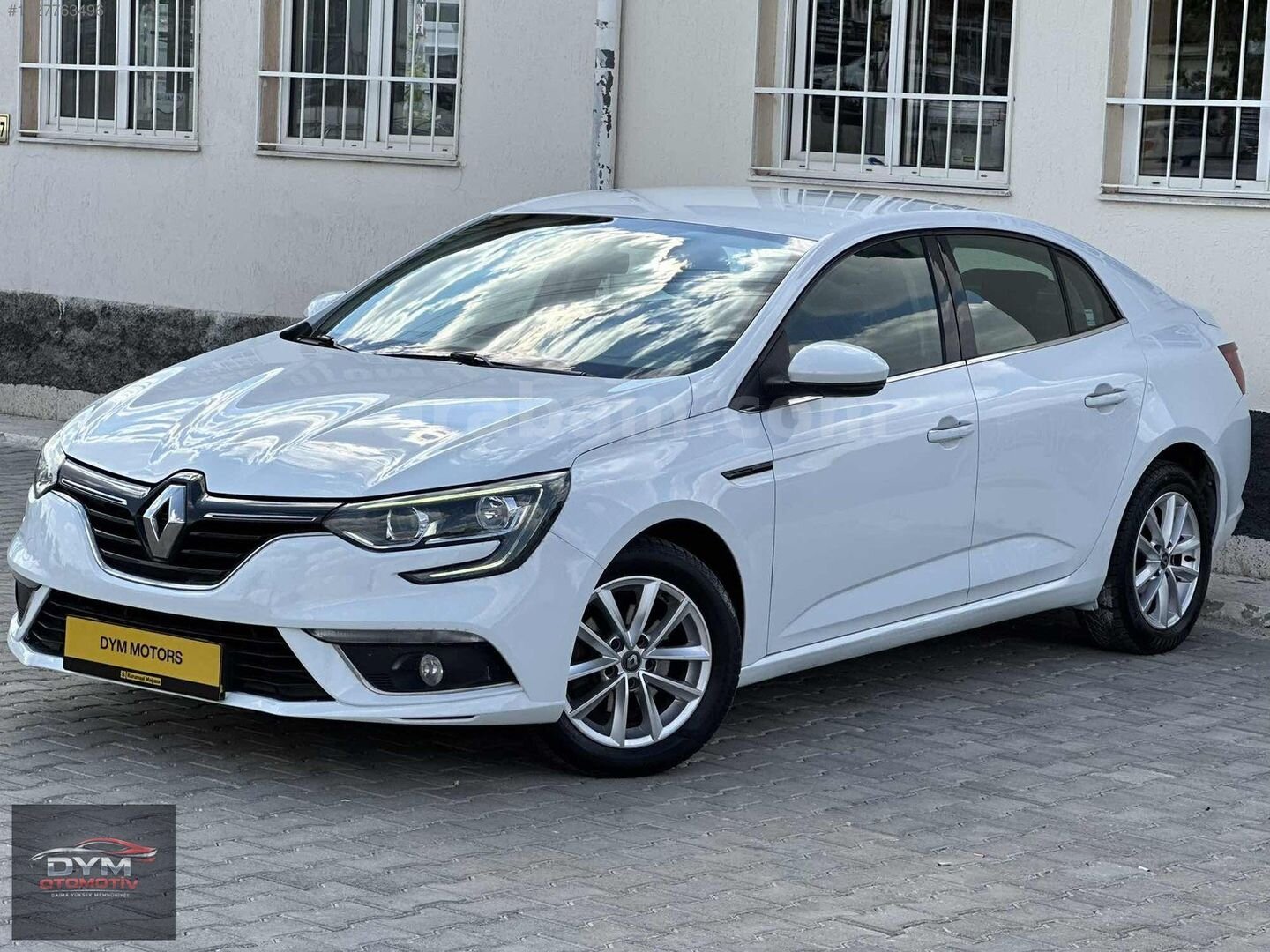 Galeriden Renault Megane 1.5 Blue DCI Touch 2020 Model Nevşehir 145.000 km Beyaz 3