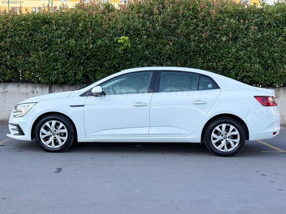 İLK ELDEN TERTEMİZ ORJİNAL HATASIZ BOYASIZ MEGANE TOUCH