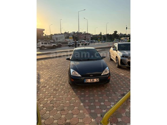 Sahibinden Ford Focus 1.6 Ambiente 2001 Model  345.000 km Lacivert