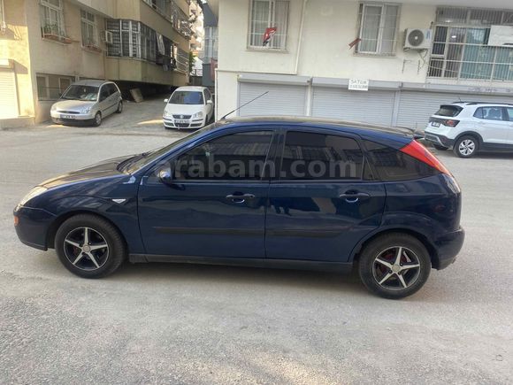 Sahibinden Ford Focus 1.6 Ambiente 2001 Model  345.000 km Lacivert