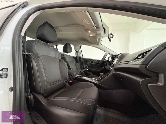 2020 Renault Megane 1.5 BluedCi Touch EDC 102.000 Km