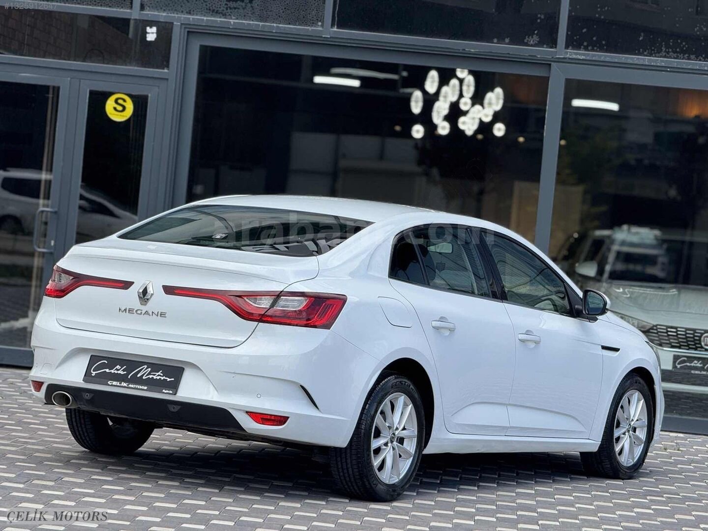 Galeriden Renault Megane 1.5 Blue DCI Touch 2020 Model Ankara 140.000 km Beyaz 6