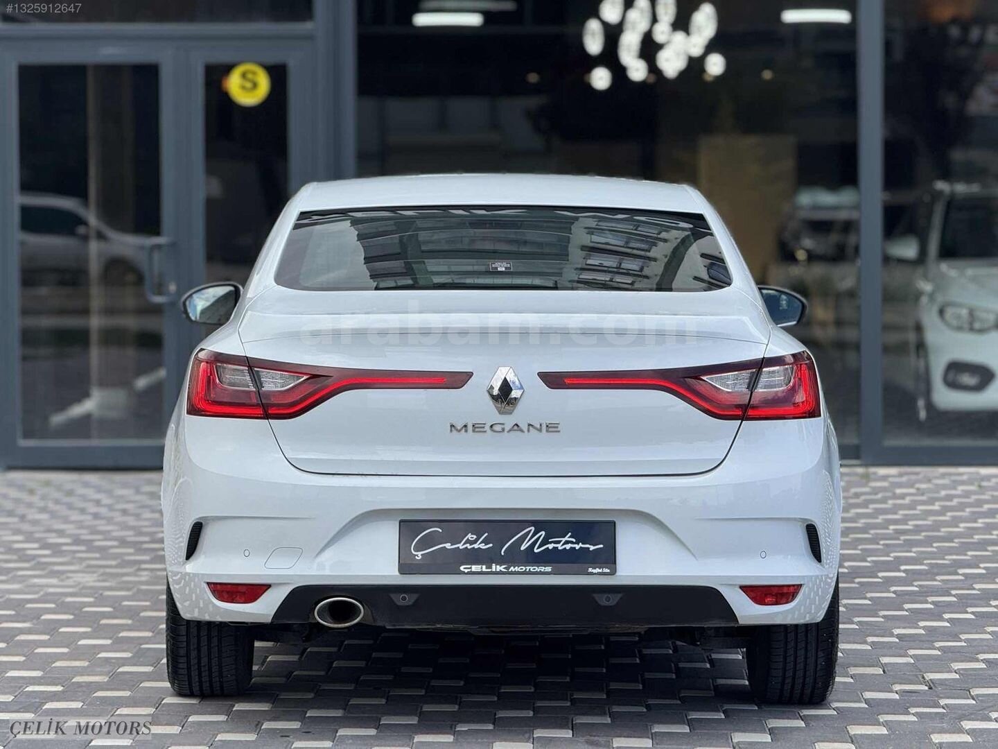 Galeriden Renault Megane 1.5 Blue DCI Touch 2020 Model Ankara 140.000 km Beyaz 7