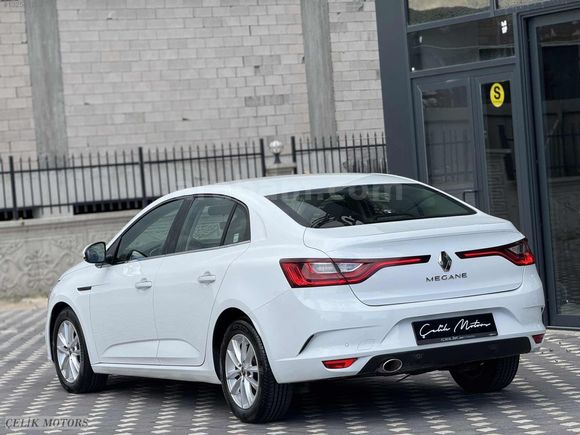 HATASIZ BOYASIZ TRAMERSİZ 2020 MODEL 140 BİN KM CAM GİBİ