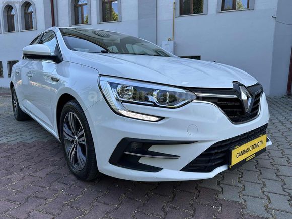MEGANE 1.5 Blue dCİ TOUCH ORJİNAL - SERVİS BAKIMLI