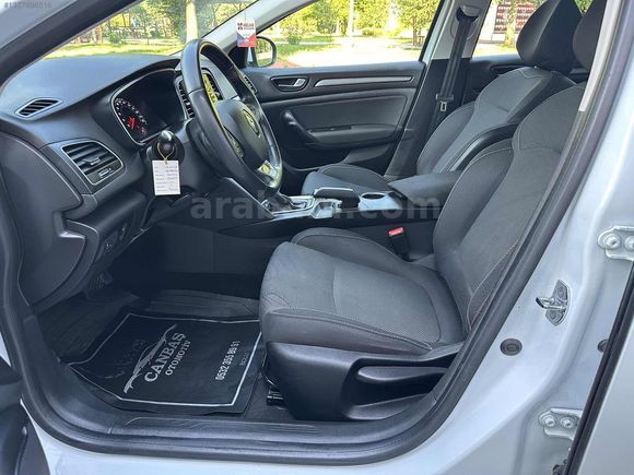 MEGANE 1.5 Blue dCİ TOUCH ORJİNAL - SERVİS BAKIMLI
