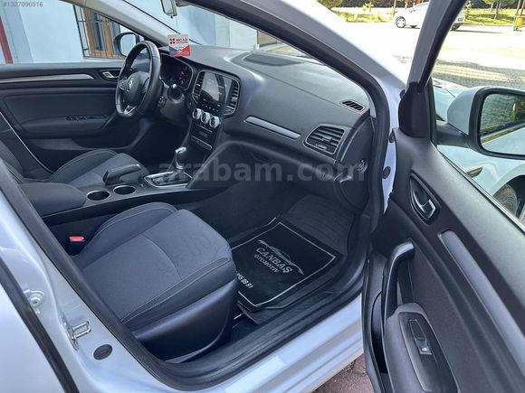 MEGANE 1.5 Blue dCİ TOUCH ORJİNAL - SERVİS BAKIMLI