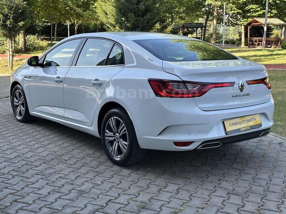 MEGANE 1.5 Blue dCİ TOUCH ORJİNAL - SERVİS BAKIMLI