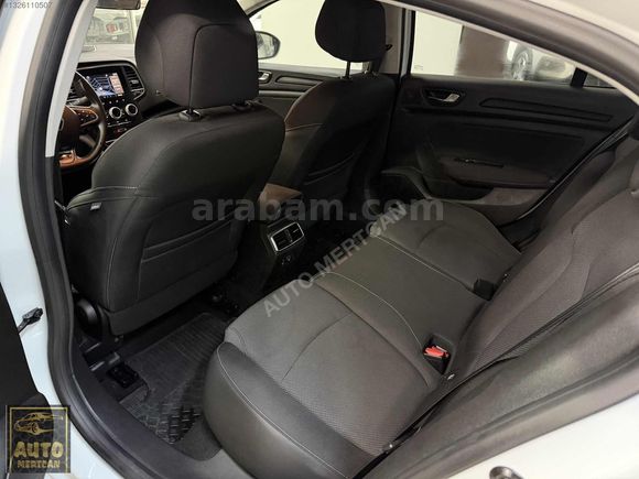 HATASIZ BOYASIZ 2024 MODEL 1.5 BLUE DCİ DİZEL MEGANE KM 24 BİNDE